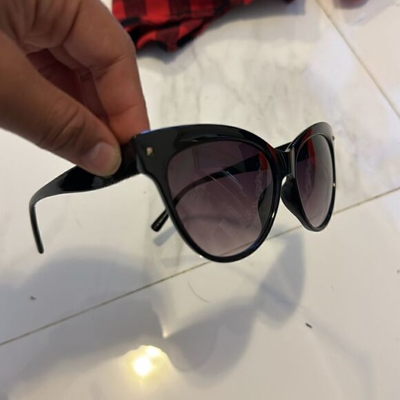 RiRi by Rihanna sunglasses #11 - Picture 4 of 5